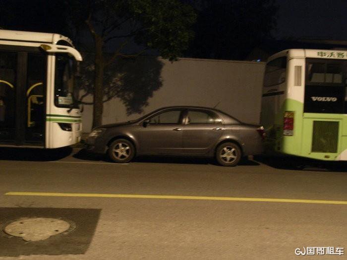 乱停车   国郡租车